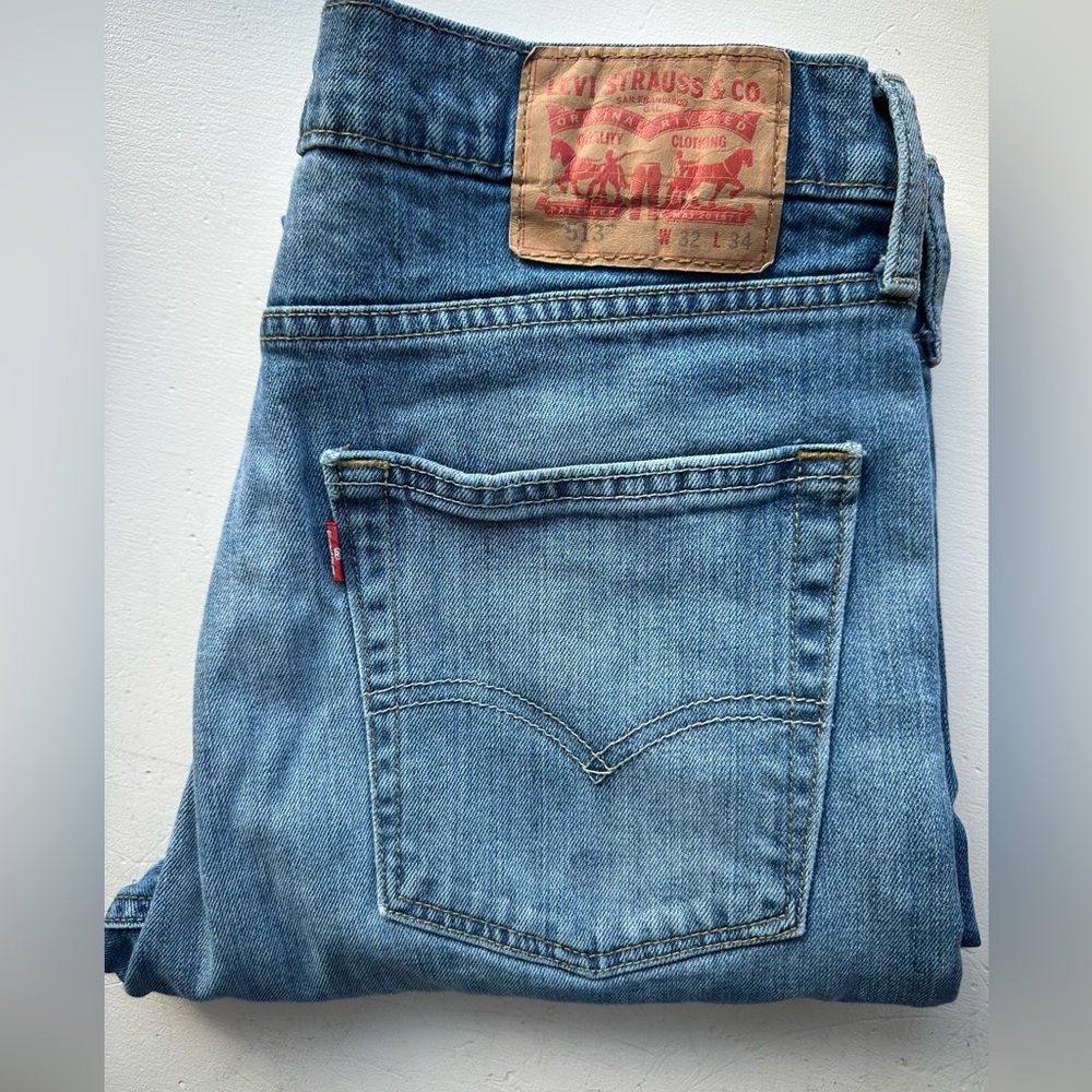 Men’s Levi’s 513 jeans